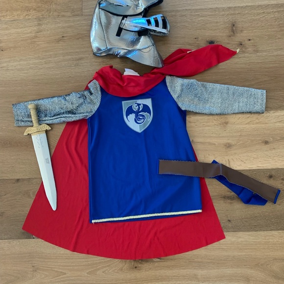 Knight in shining armor - Picture 1 of 2